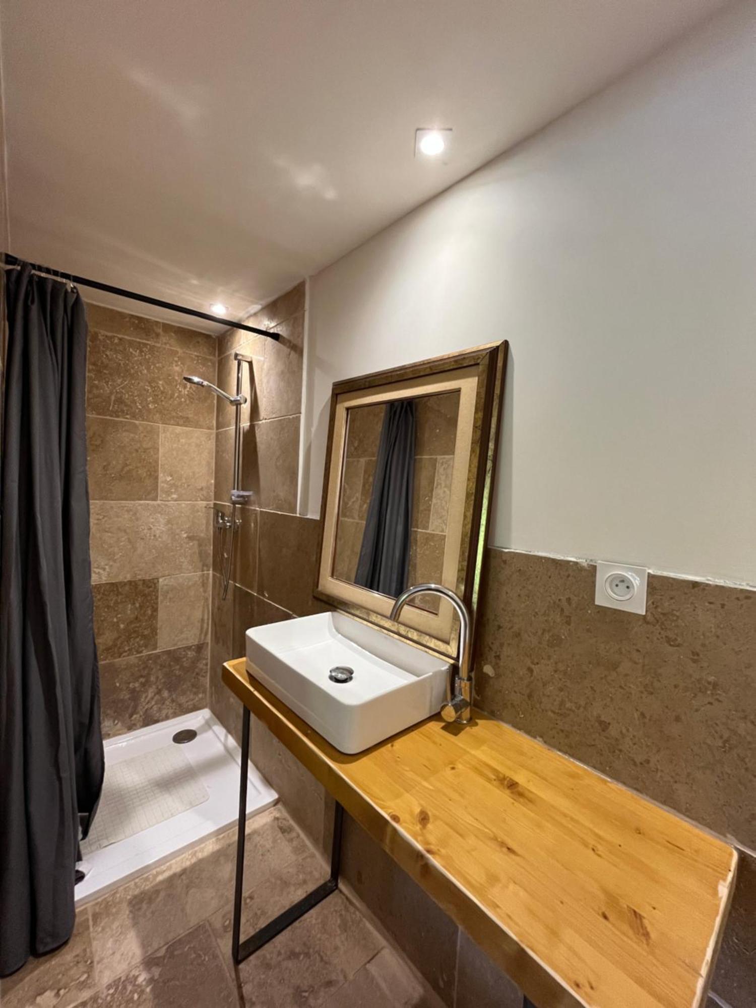Pierrange Apartman Grillon Kültér fotó